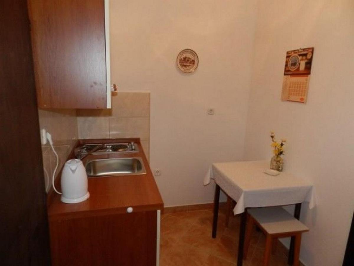 Apartments Ivo Pag Town Bagian luar foto